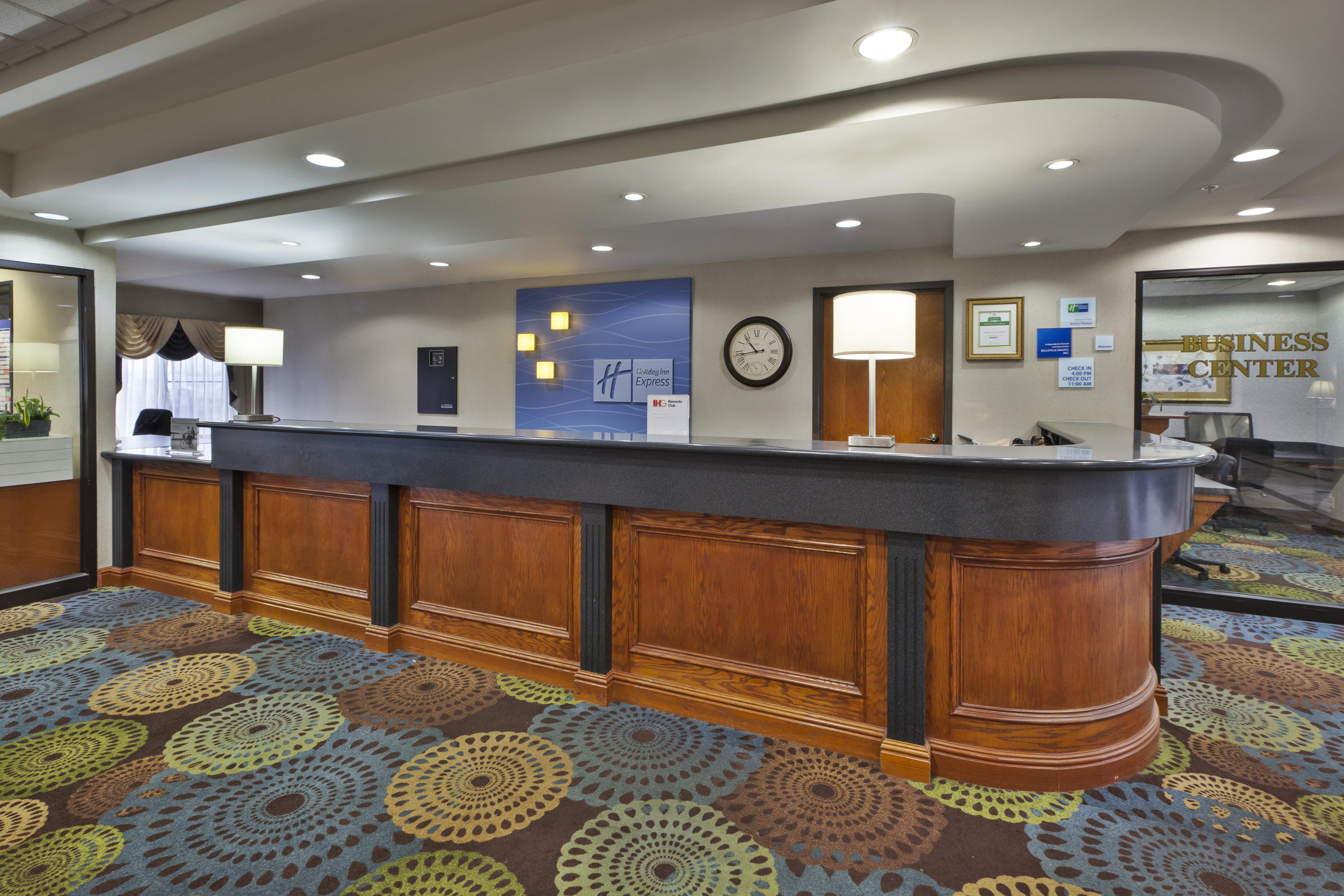 Hotel Express & - Area By Ihg 2*